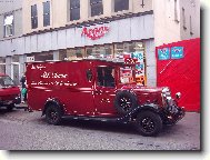 ...to nen� auto ze sou�asn� doby??? Nebo joo???