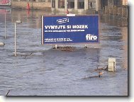 V�sti�n� billboard p�i povodni